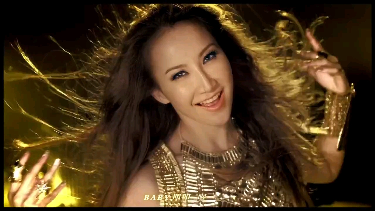 《叩叩》——coco李玟【mv】