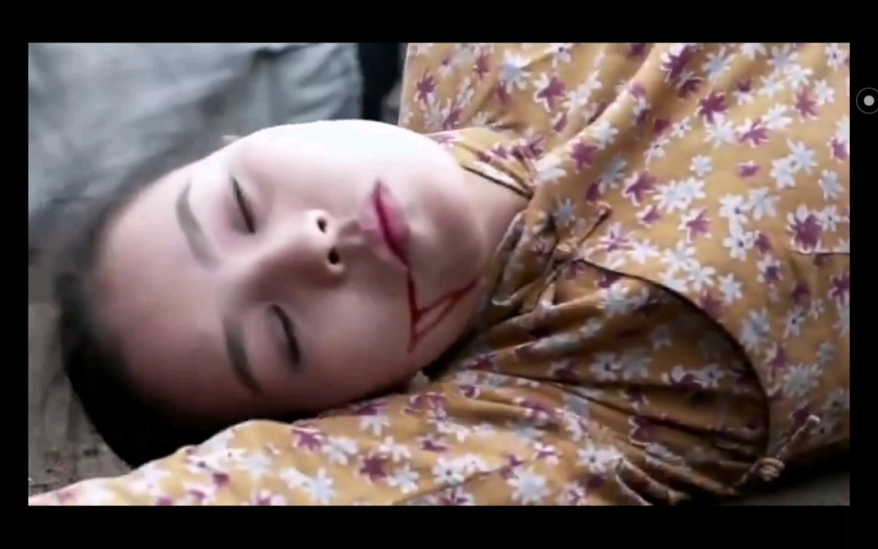 鬼子屠村对妇女和小女孩更是丧失人性