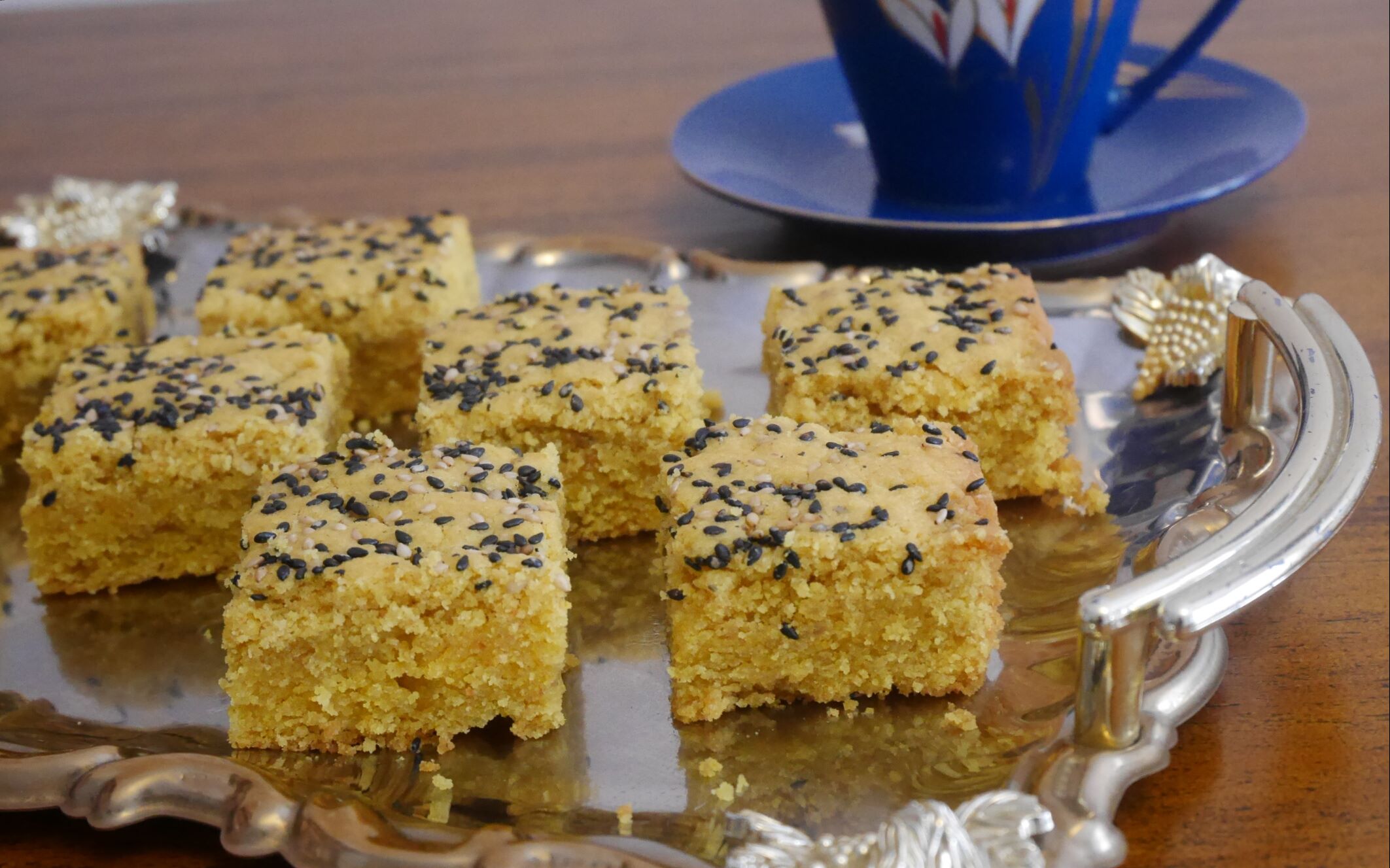 姜黄小糕饼姜黄不仅用来做菜做糕点也非常好吃混合芝麻坚果的香气低糖