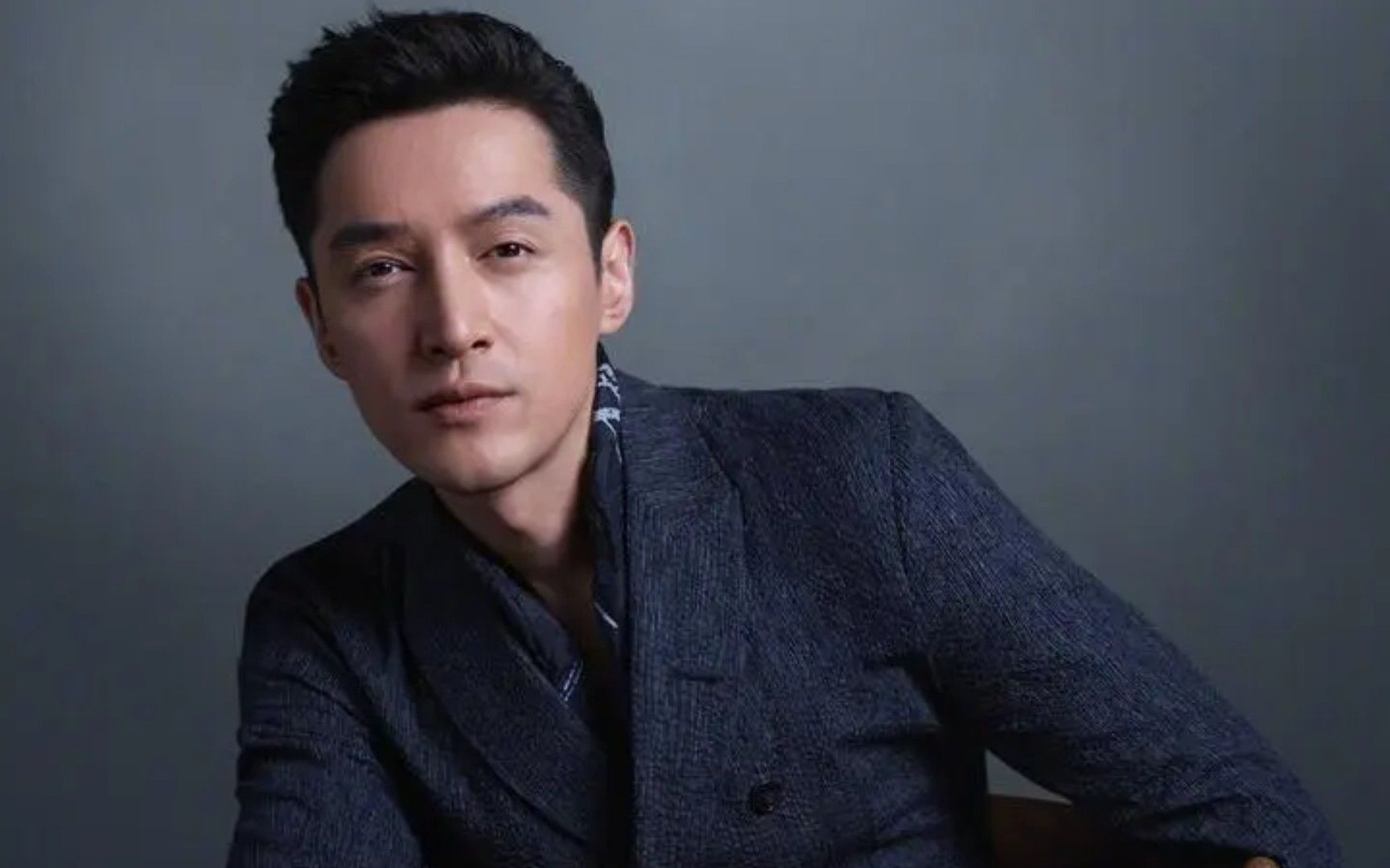 胡歌强逻辑提问引热议,为做好环保决心大,却被粉丝担心已魔怔