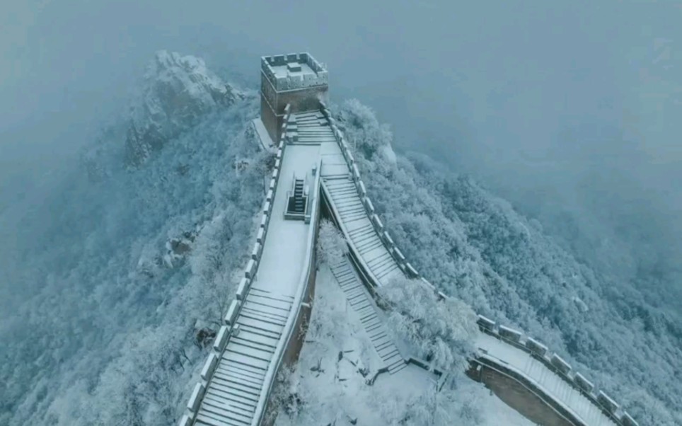 八达岭长城雪景图片