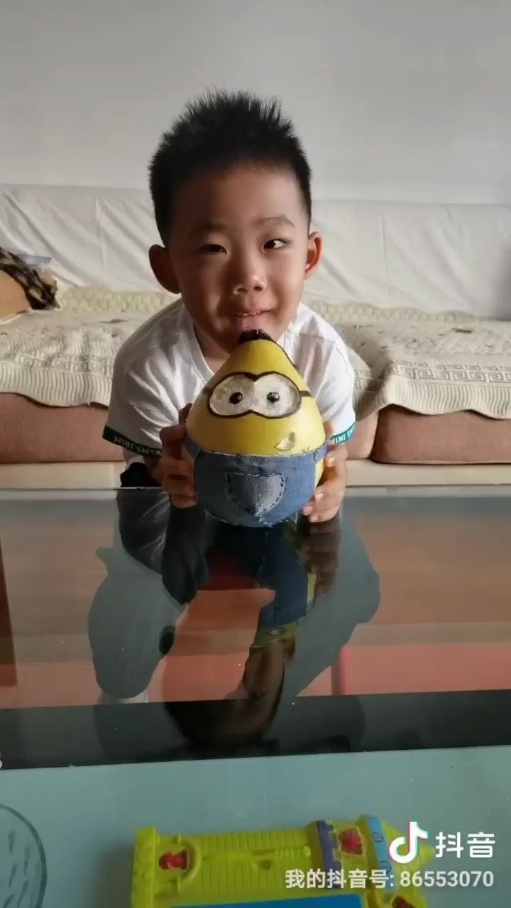 [图]水果娃娃❤小宇的小黄人！