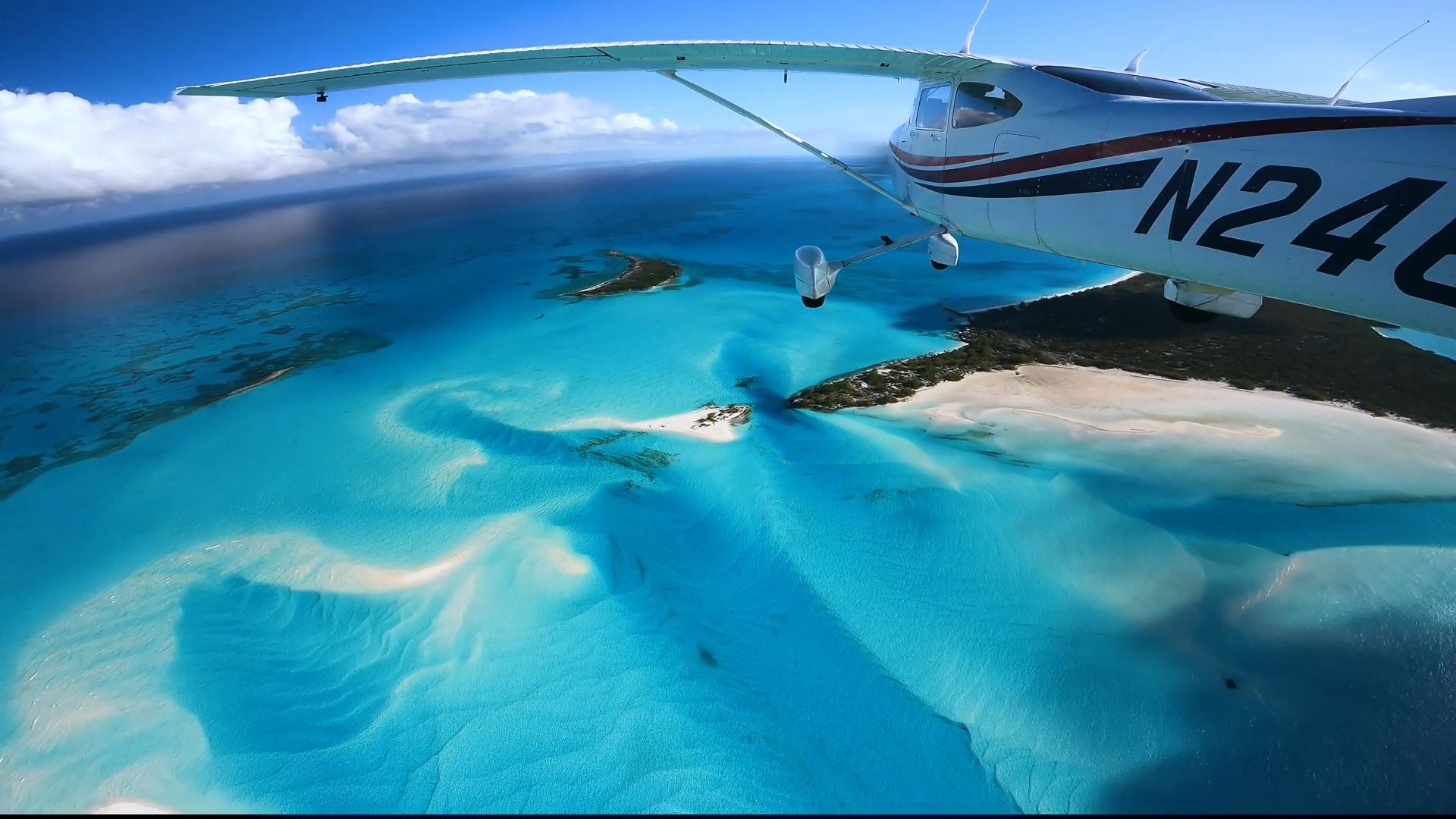 在飞机上看巴哈马群岛