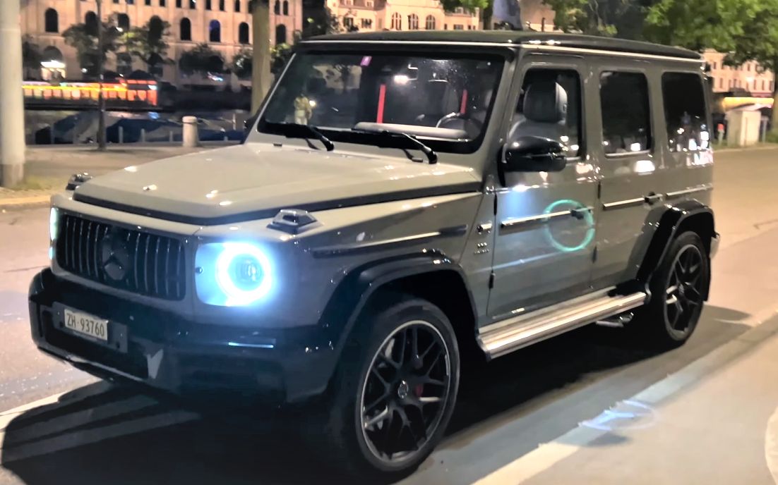 奔驰amg w463 g级 g63 amg 2022款 梅奔王夜间测评_哔哩哔哩_bilibili