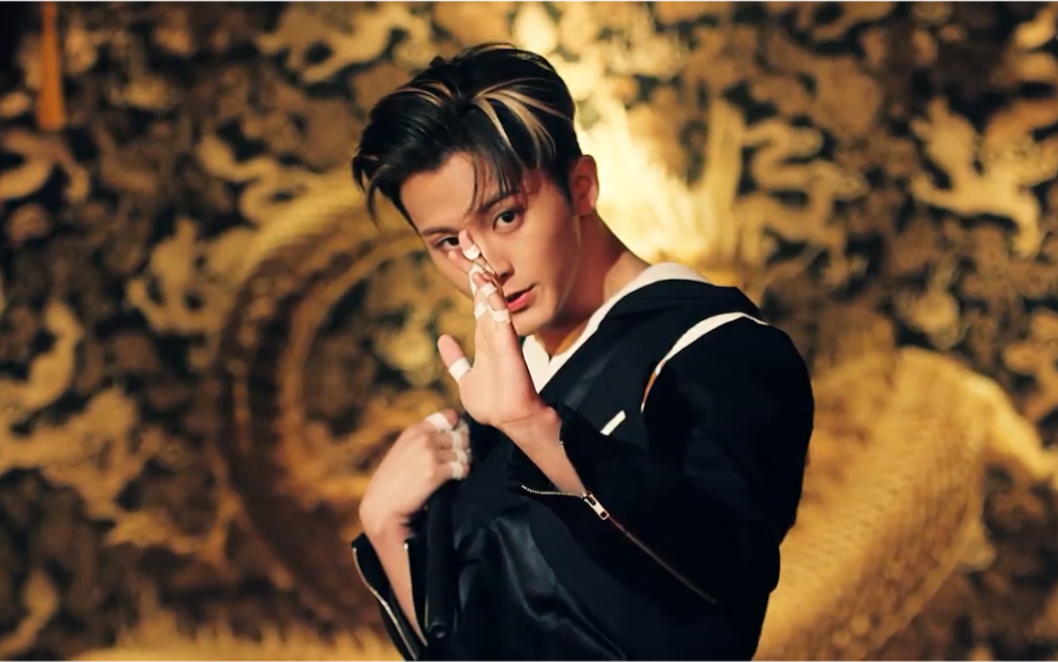 李马克 英雄 cut