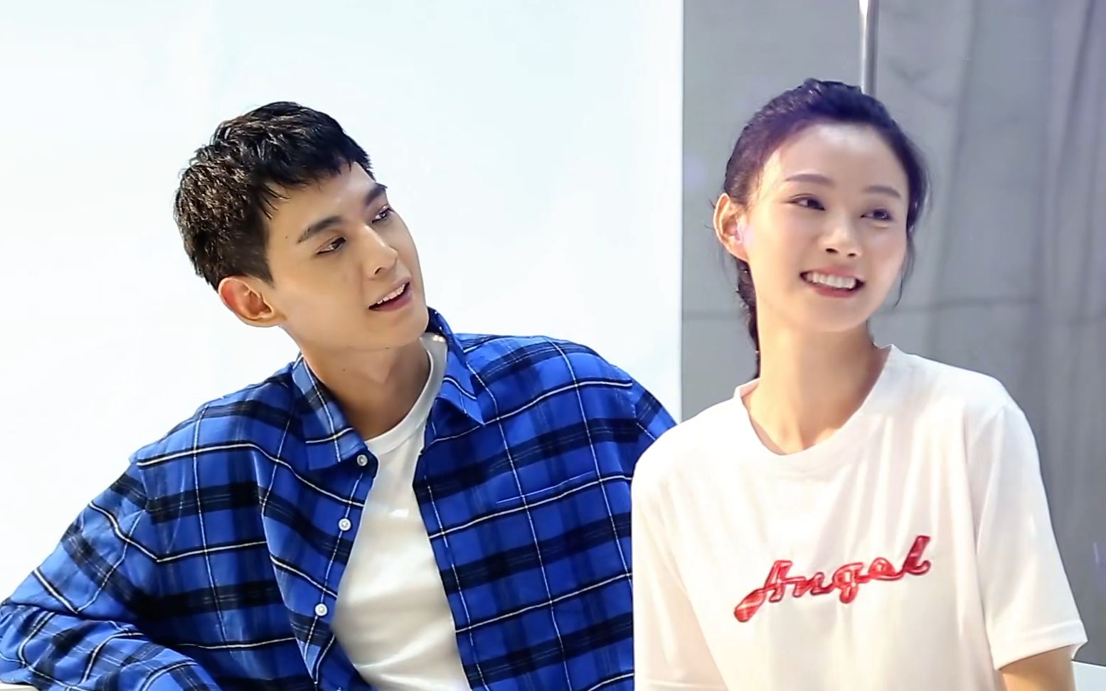 小时光傅沛跟末末表白王珊看后暗自伤心却因他这话喜极而泣