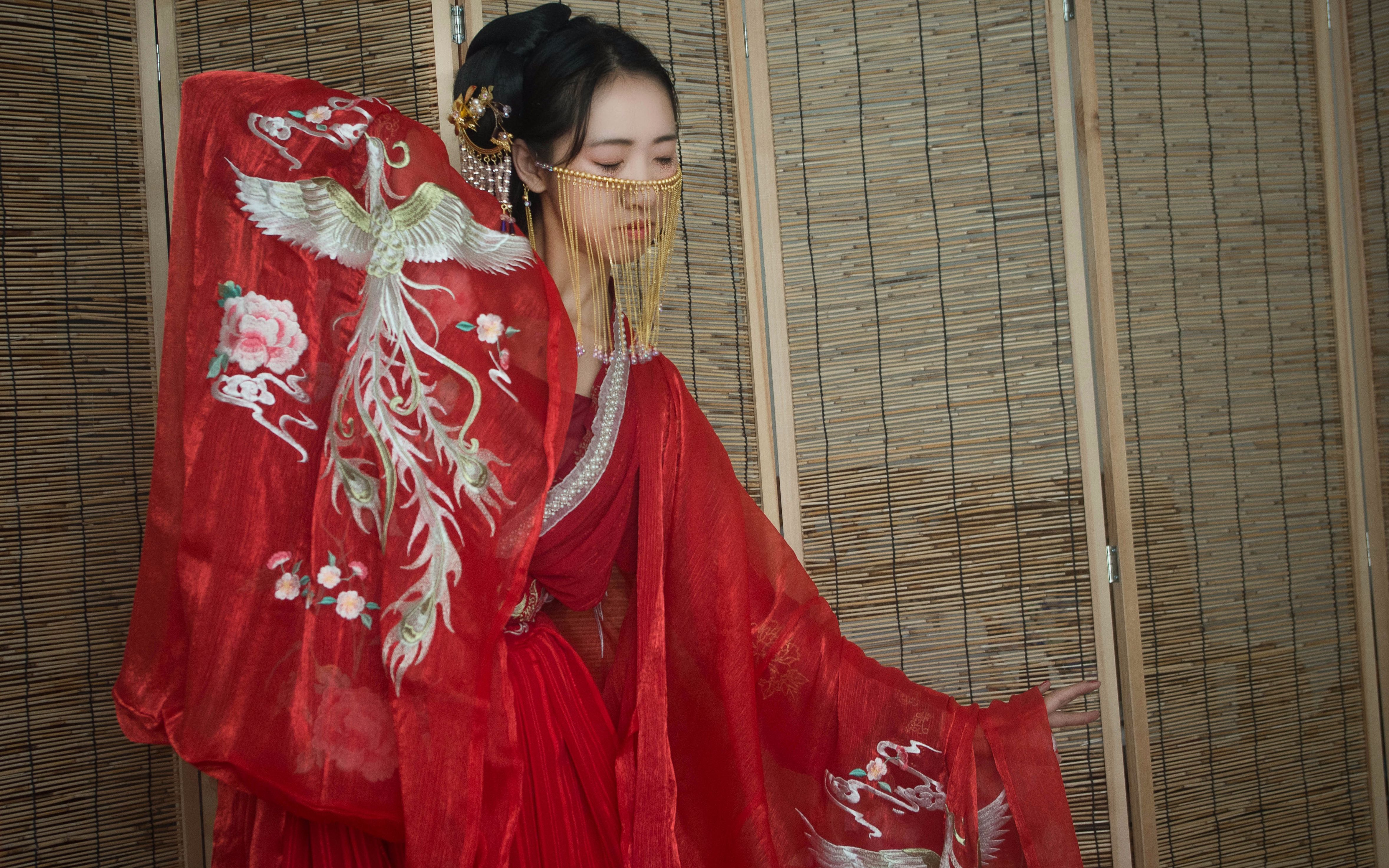 【汉服开箱】绛悠堂的朱砂痣真的美到飞起,迫不及待穿着转圈圈_哔哩