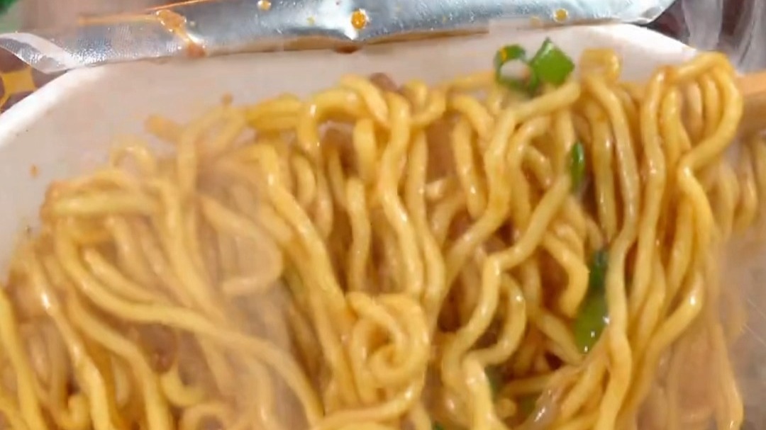 多种风味轮换食用，省时省力不用洗菜洗碗，租房干饭幸福感拉满#即食美食 #居家囤货 #拼多多平价速食