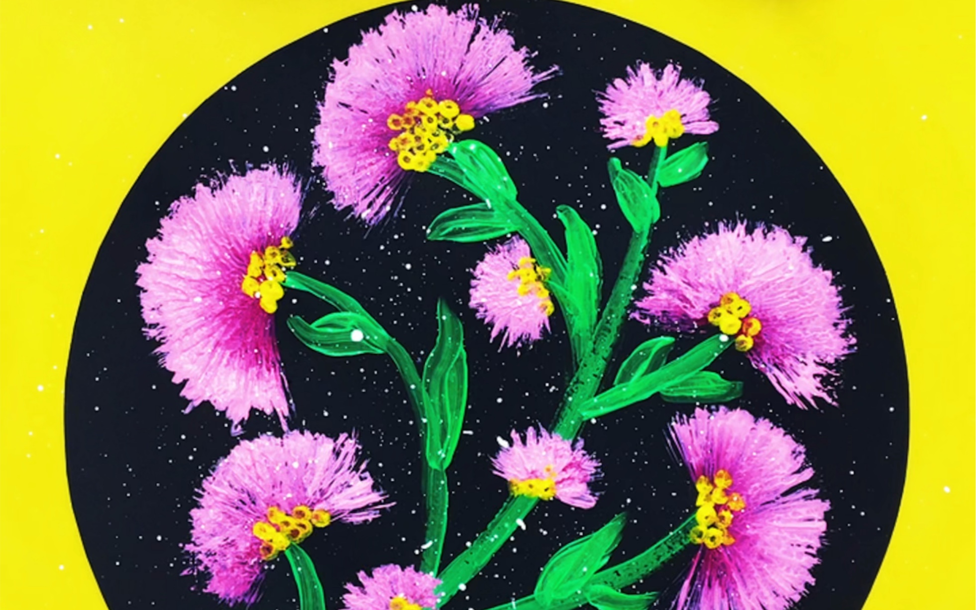 吸管画画:吸管剪一剪 蘸上丙烯颜料 就能拓印合欢花啦