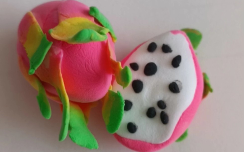 粘土制作火龙果