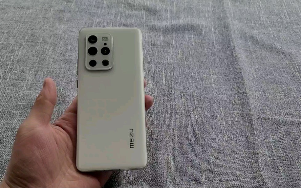 魅族18pro飞雪流光魅族白色从未失望过