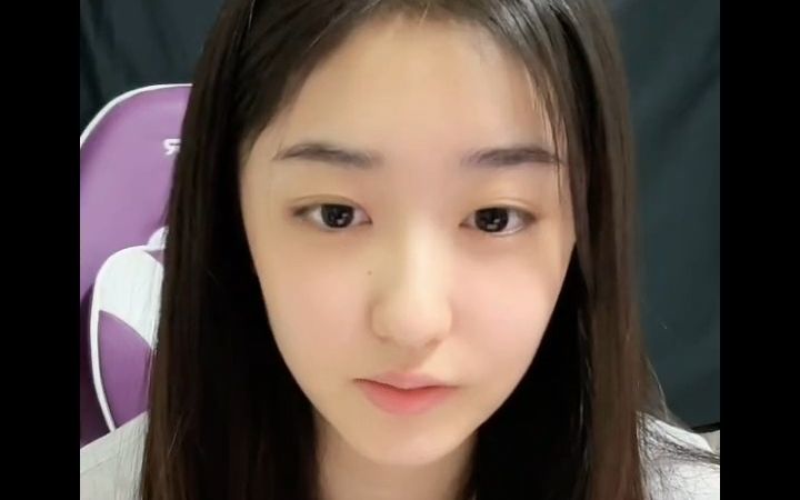 【高子怡】东方寒 20231117直播 真的好像女高中生在写作业啊