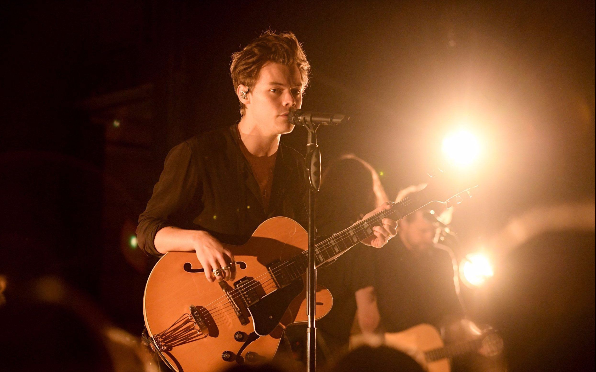 【harry styles】翻唱kanye west ultralight beam3分半饭拍版