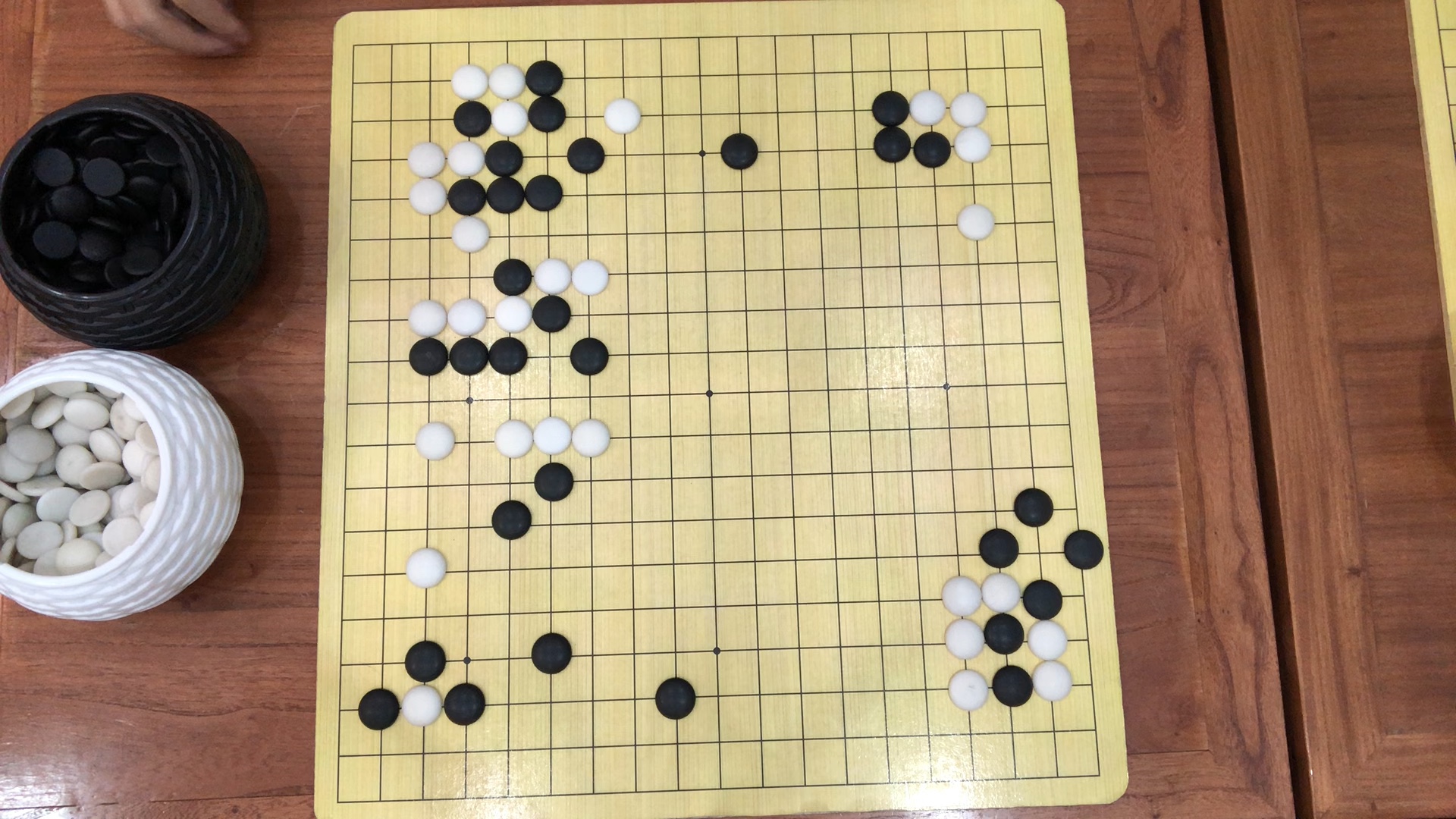 徐老师围棋提高班:柯洁大斜定式开局,妙手频出,中盘完美逆袭!
