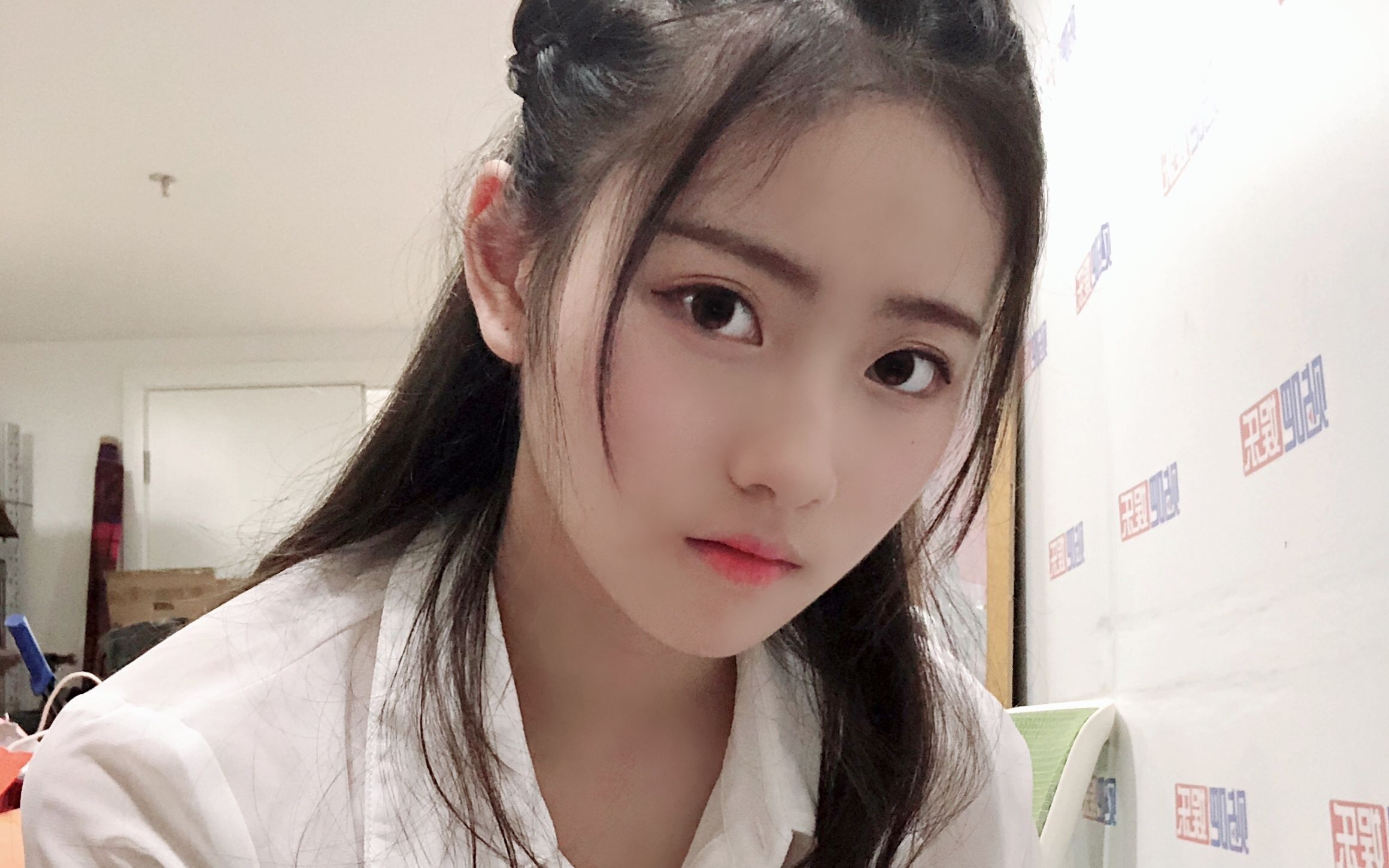 【gnz48-余芷媛】20180811广州中泰国际广场送车_哔哩哔哩 (゜-゜)つ