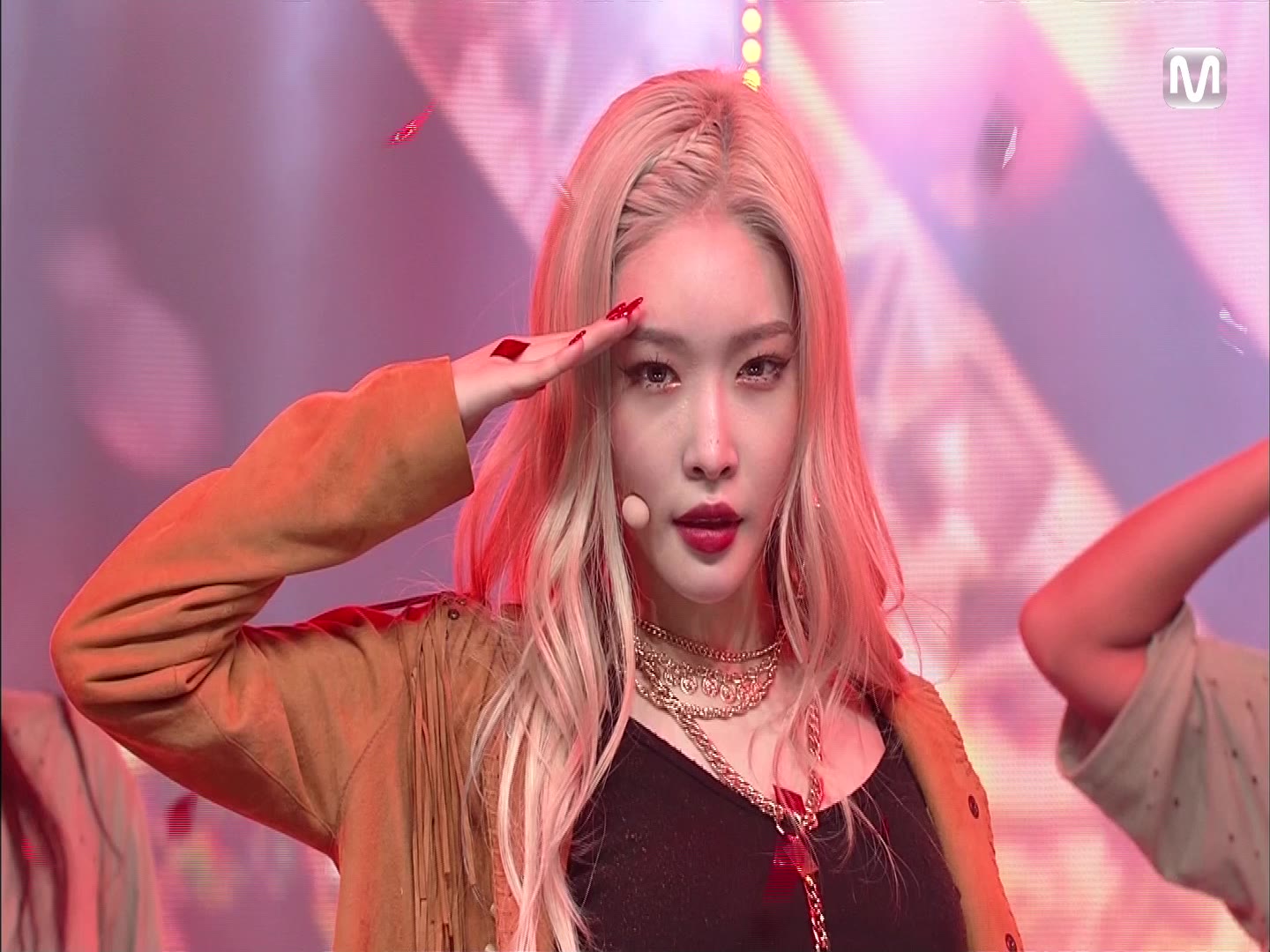 【金请夏】190710 snappingmv&打歌舞台合辑(更新至0720人歌 完)