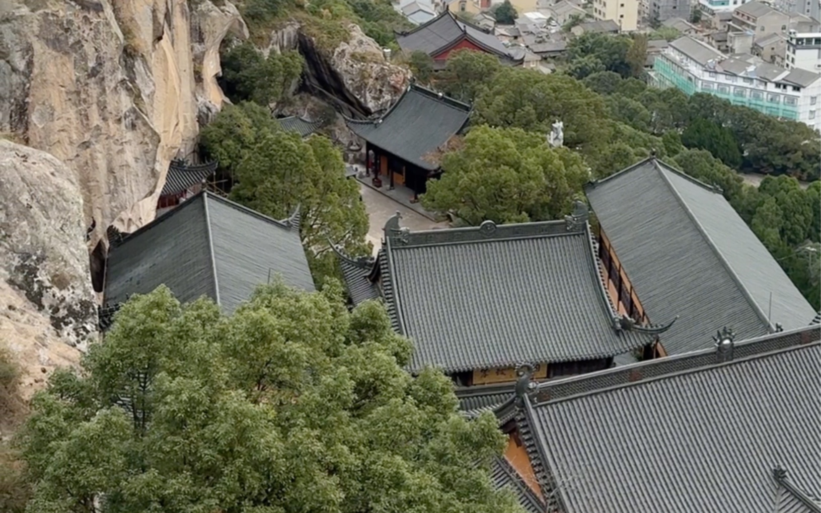 溫嶺懸崖萬佛寺