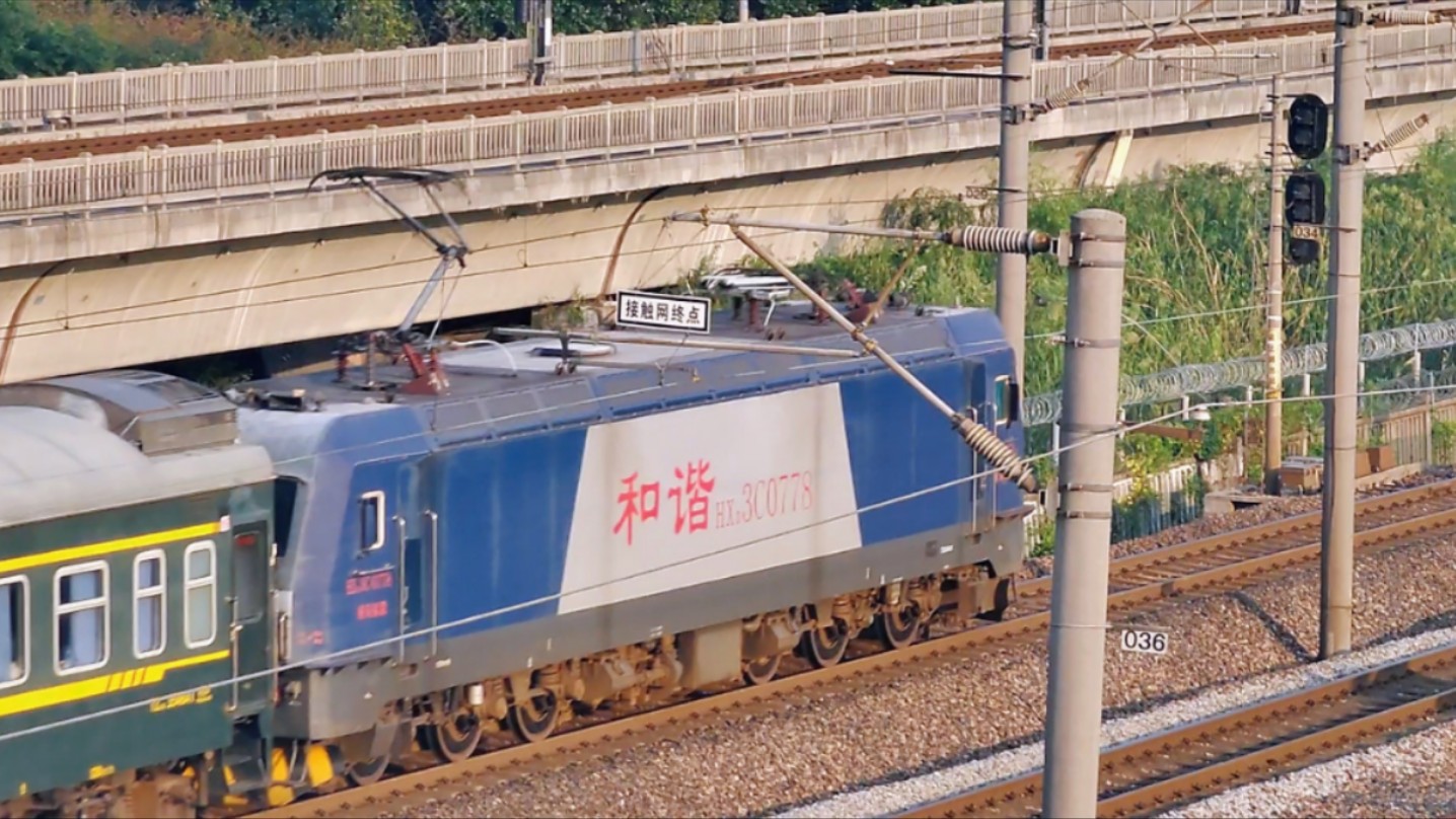 京沪线,南局福段HXD3C0778牵引K525次南京至福州通过苏州西站哔哩哔哩bilibili