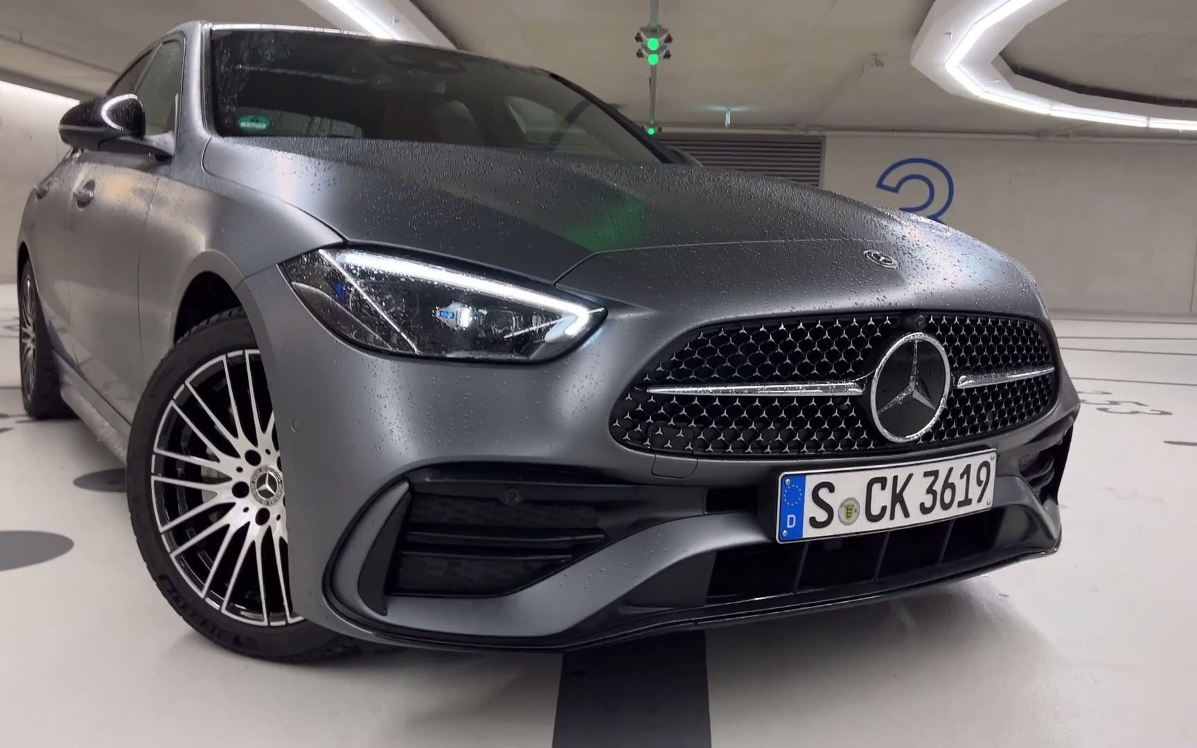 全新2022款奔驰 w206 c300全方位展示