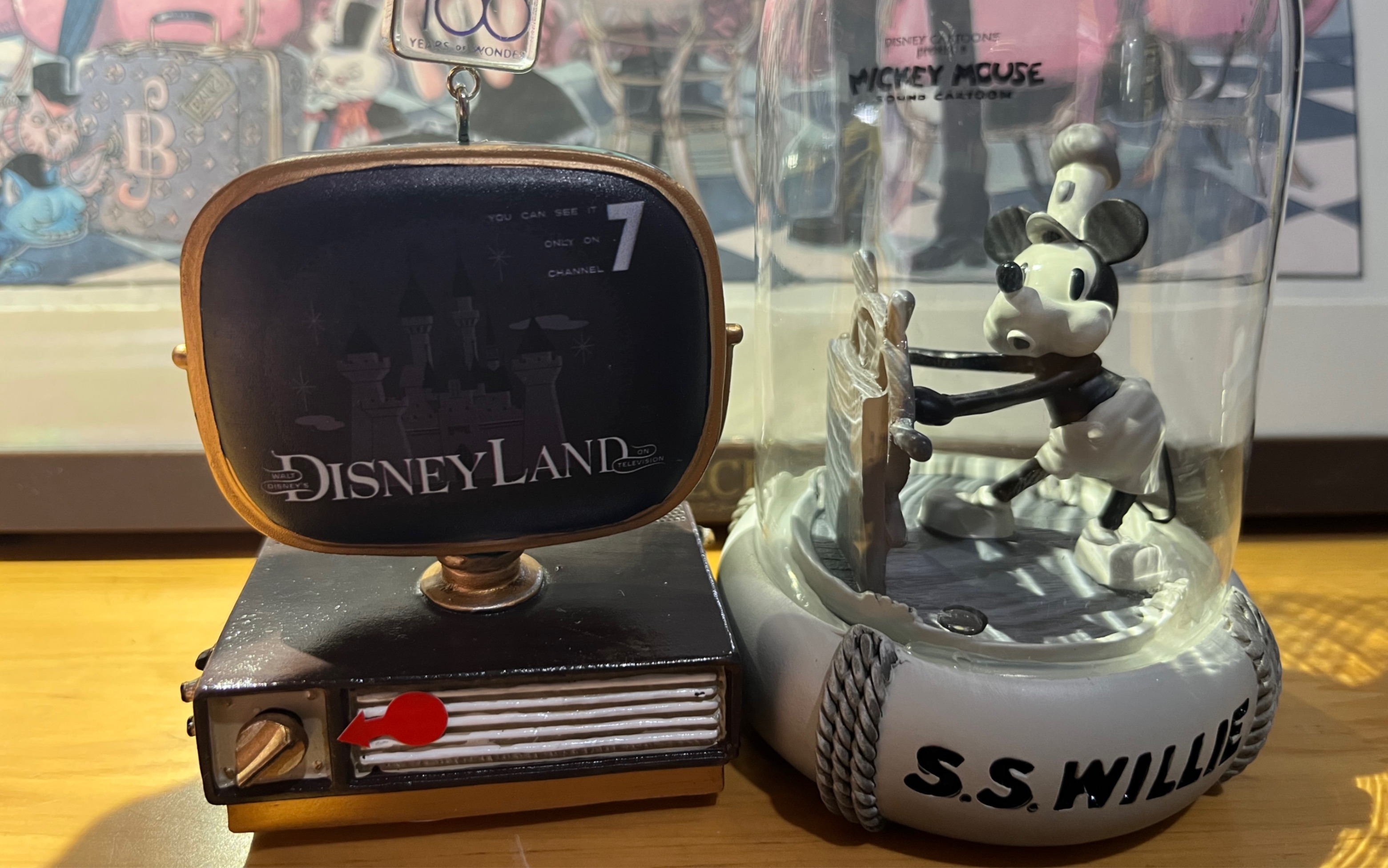 2倍速开箱迪士尼100周年 闪耀里程系列 威利号汽船 电视机发光有声