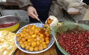 Télécharger la video: 西安旅游不踩雷美食攻略，去这条美食街吃就对了，当地老饕都会去的洒金桥