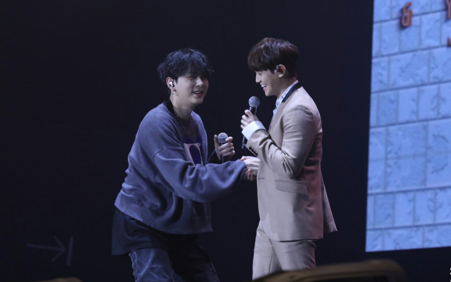 【梁耀燮】【龙俊亨】听说龙燮今年发糖甜到齁,本羊妻:)