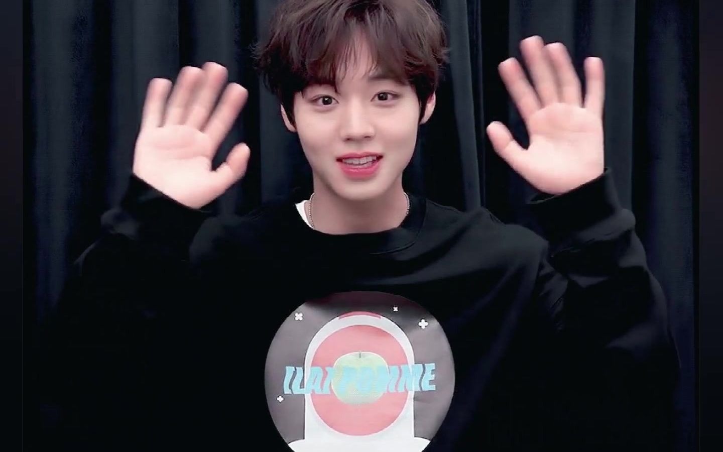 朴志训漂亮的男生眼睛会说话