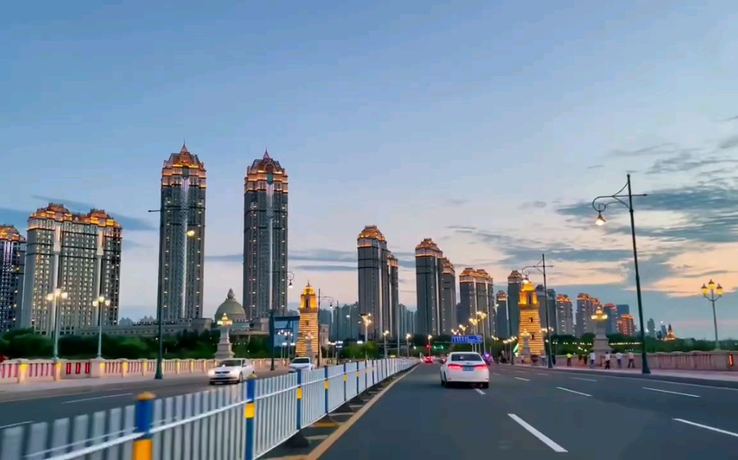 傍晚下的哈尔滨(友谊西路)