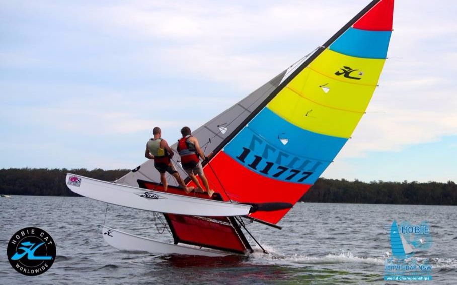 老物妹子学习hobie16双体小帆船