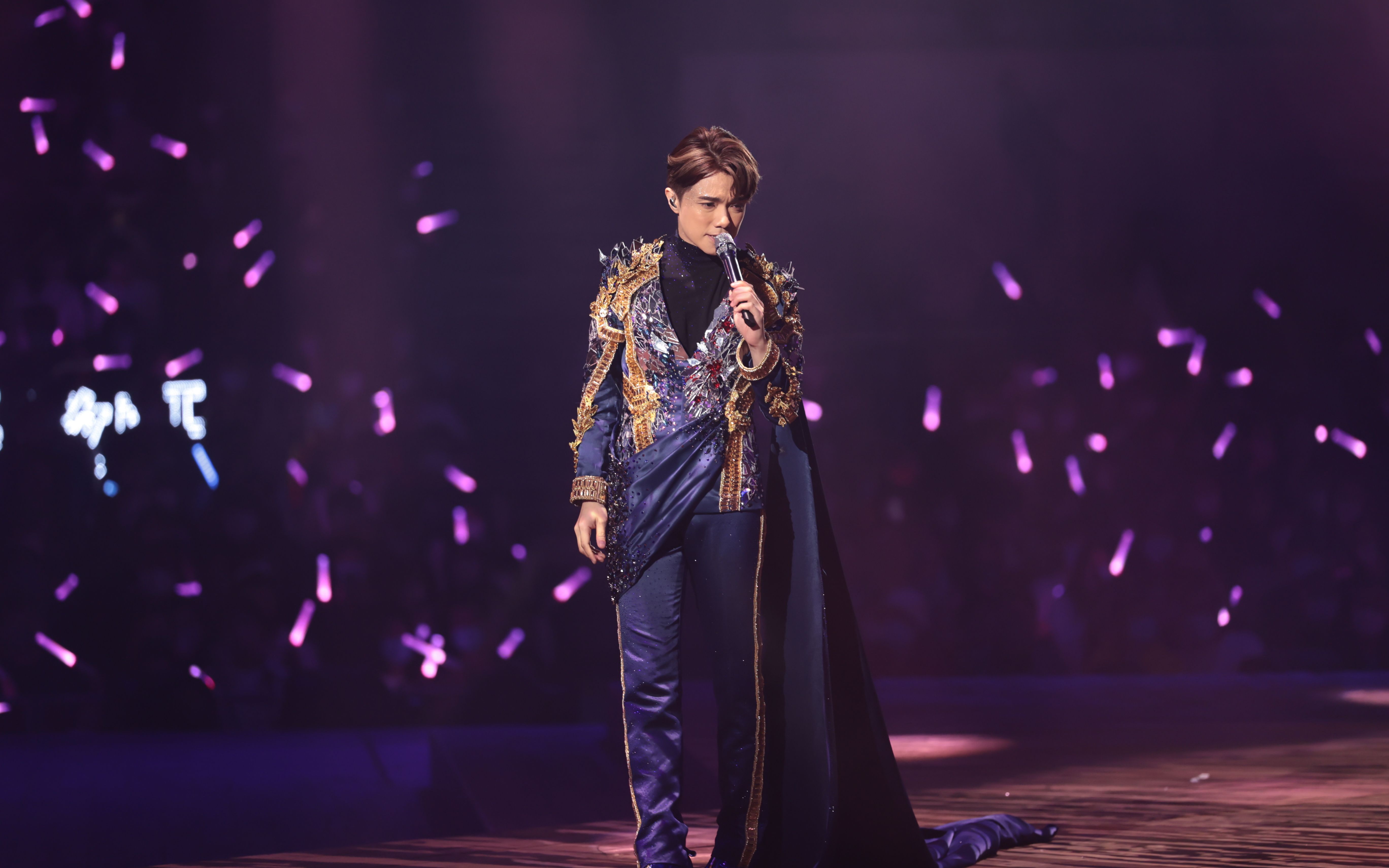 张敬轩《骚灵情歌》 the next 20 hins live in hong kong 演唱会圣诞