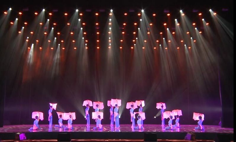 《秀色》第四届北京大学生艺术展演舞蹈 高清修复版