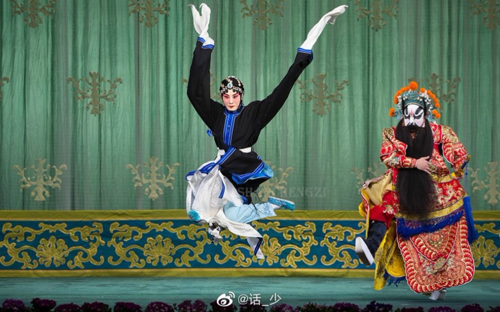 【京剧车祸】张火丁荒山泪来自灯灯的小车祸_哔哩哔哩 (゜-゜)つロ