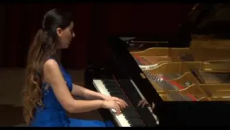 聆听格林卡的《f小调夜曲》