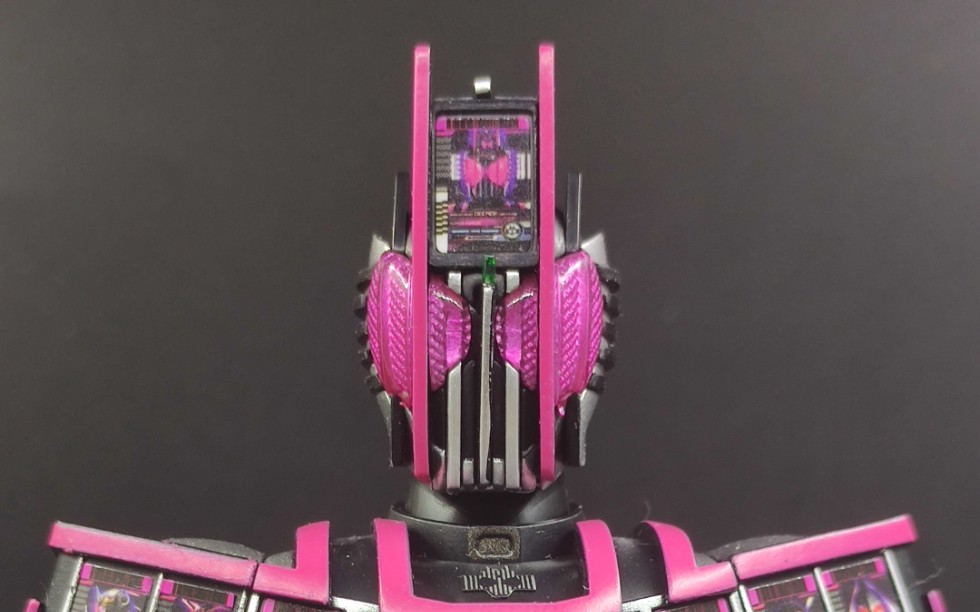 假面骑士decade 真骨雕 神主牌 完全形态