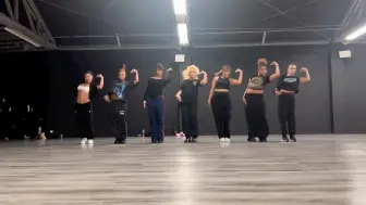 Download Video: 【Parris Goebel】说巴黎姐是目前商业价值最高的编舞师 谁赞成谁反对（狗头）丨最新原创编舞丨BGM: bussin