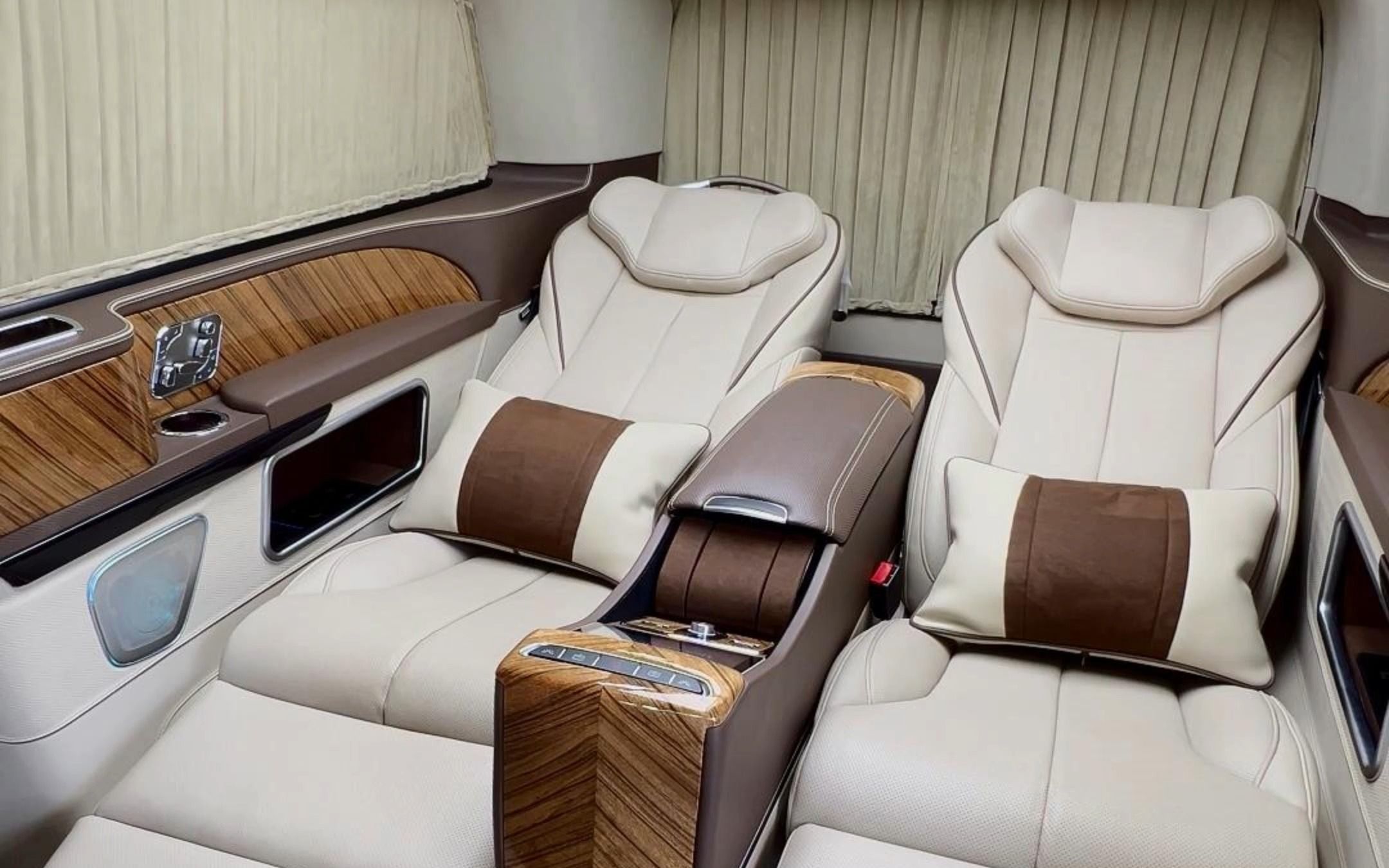 豪客 v600 max百万级总裁座驾,奢华四座