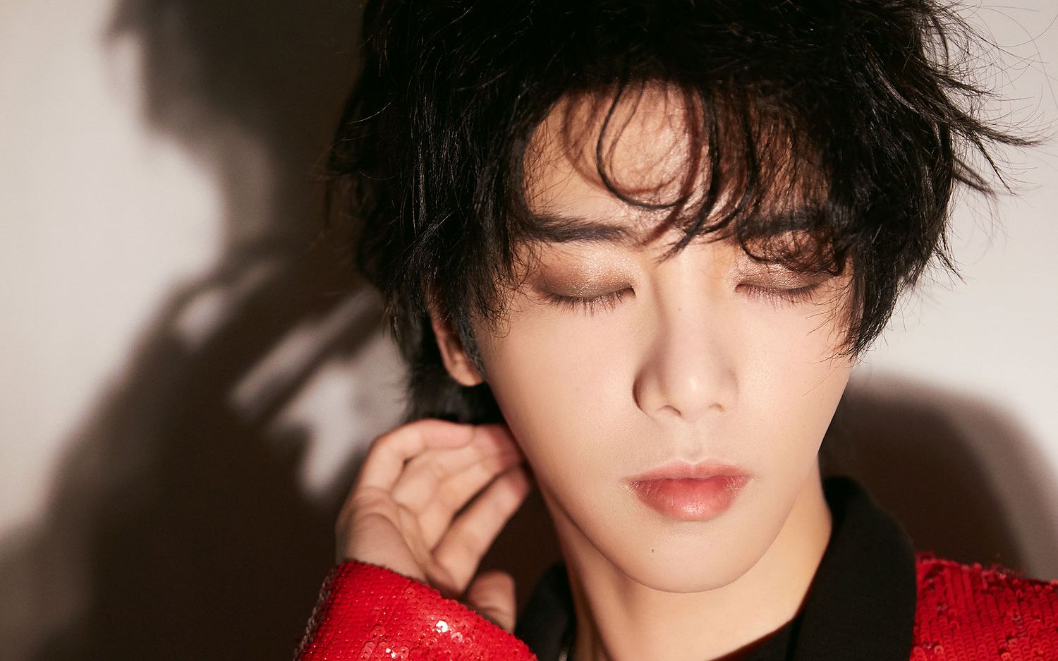 华晨宇张钰琪异类outside超然系列