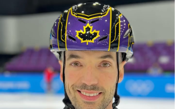 加拿大短道速滑运动员的头盔太帅了