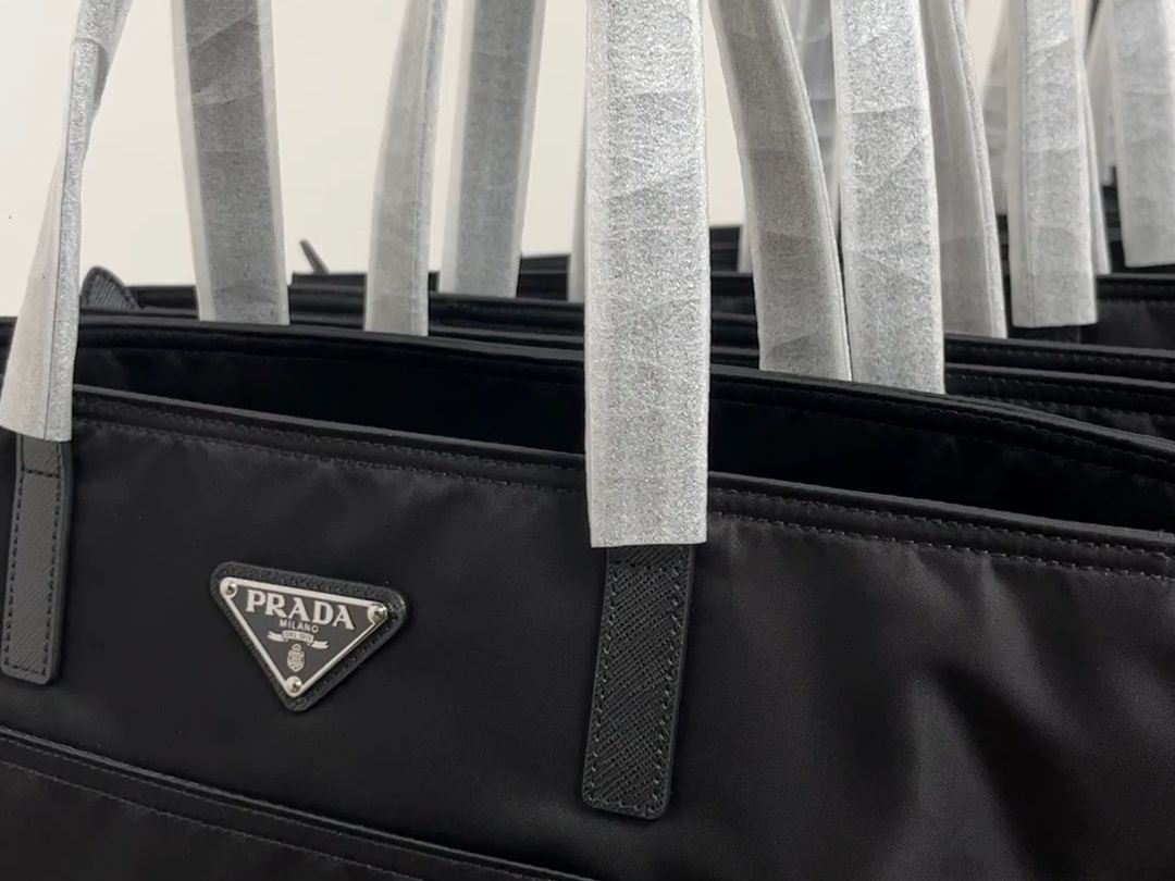 新款上市! prada再生尼龙托特包,35cm大号购物袋