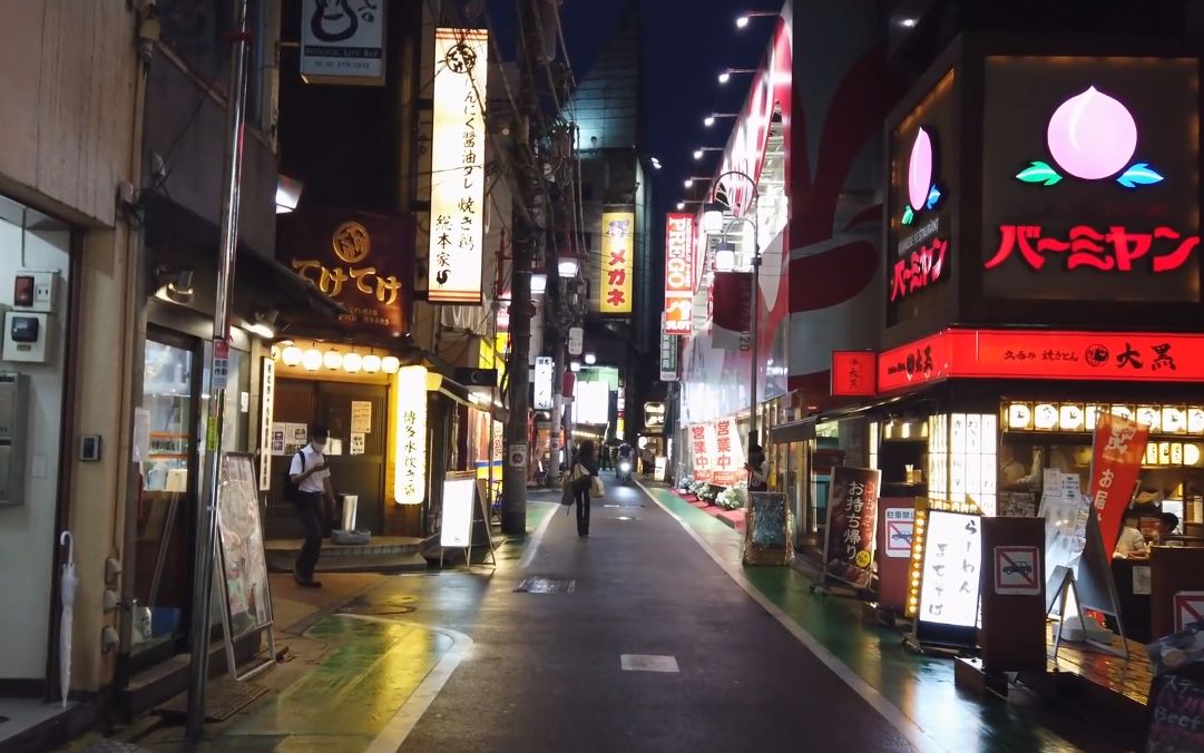 超清日本漫步夜晚雨中的东京目黑区自由之丘20206