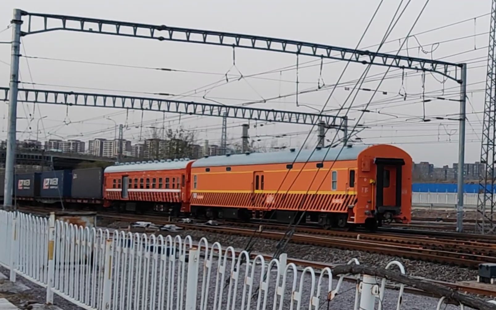 【铁路2023】附挂静态检衡车 京局救援车—hxd2牵引33061次石景山南站