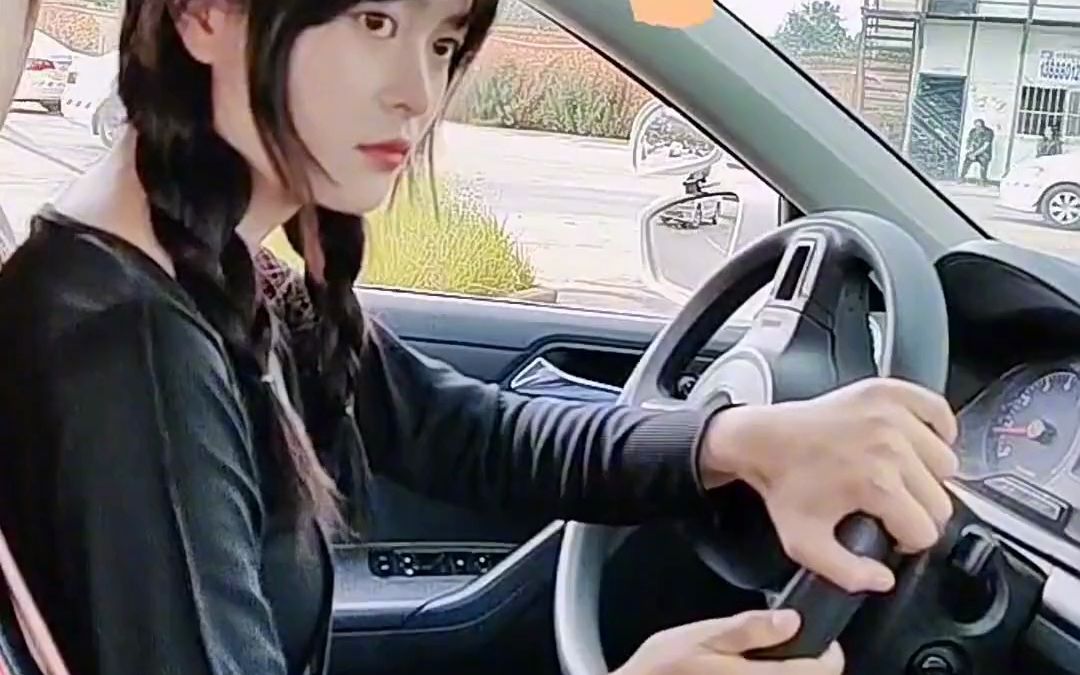 能看懂美女学员在练哪个项目吗?学车 创作灵感 科目二练车@斌斌驾考
