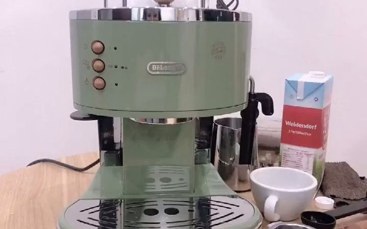 152_delonghi_德龙复古系列 eco310半自动咖啡机意式泵压家用奶泡一体