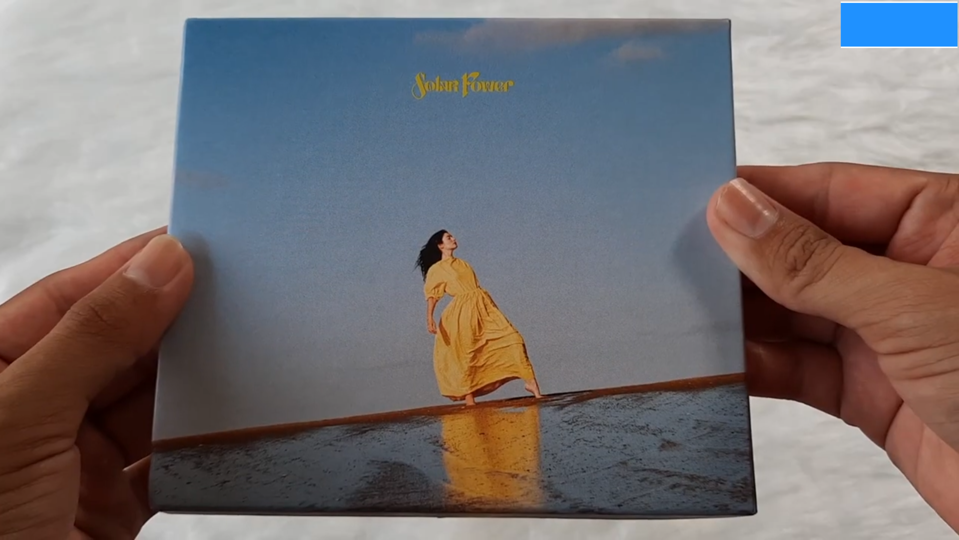 新西兰神婆lorde全新专辑太阳能solarpowermusicbox内部实物鉴赏