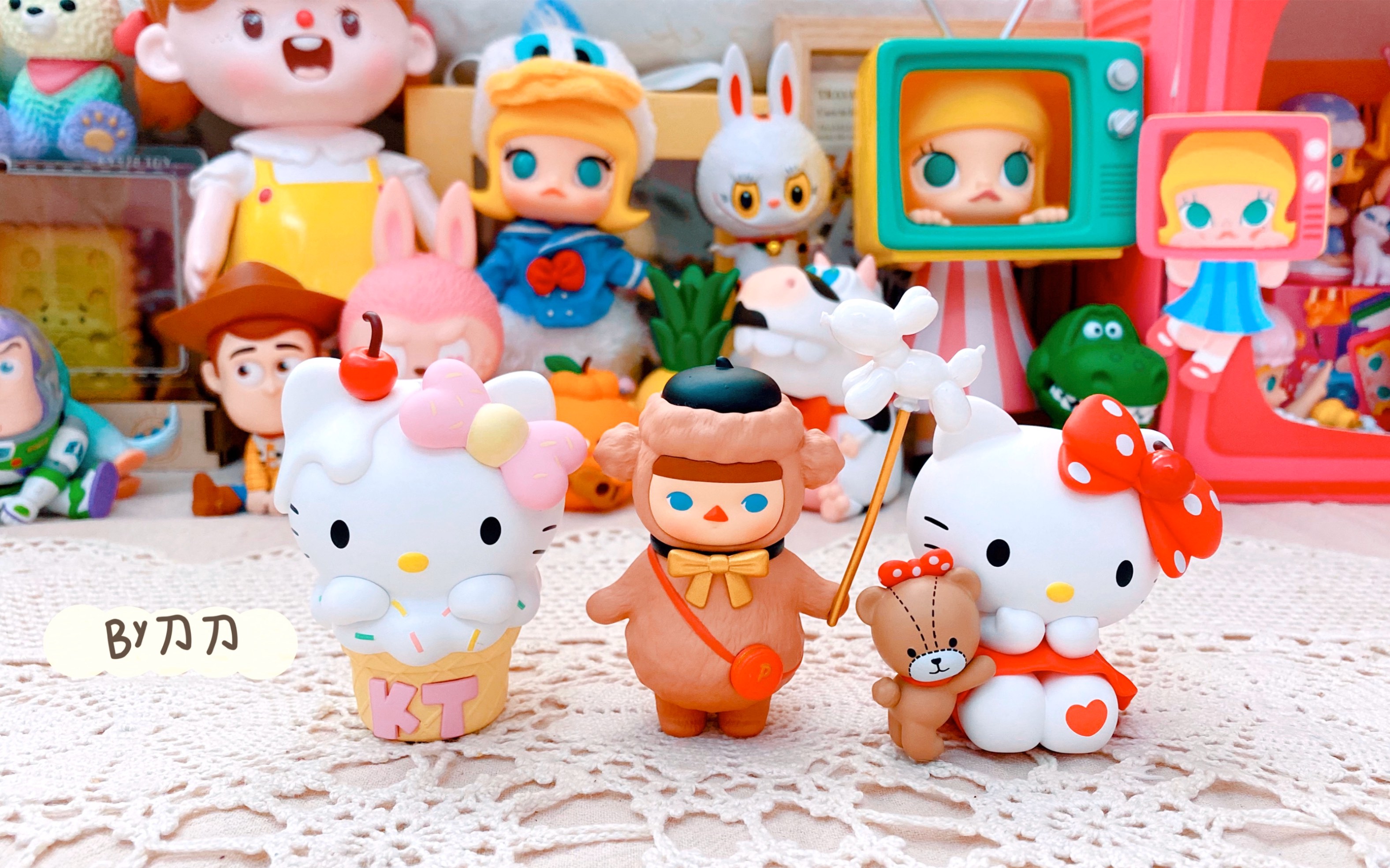 泡泡玛特毕奇气球系列,hello kitty甜蜜系列盲盒