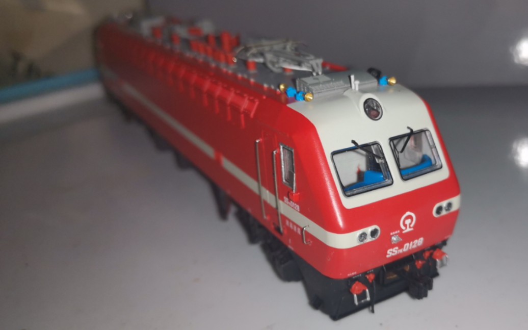 ho比例火车模型之mtcss7e美女准高速电力机车