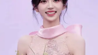 田曦薇东莞式跨越栏杆