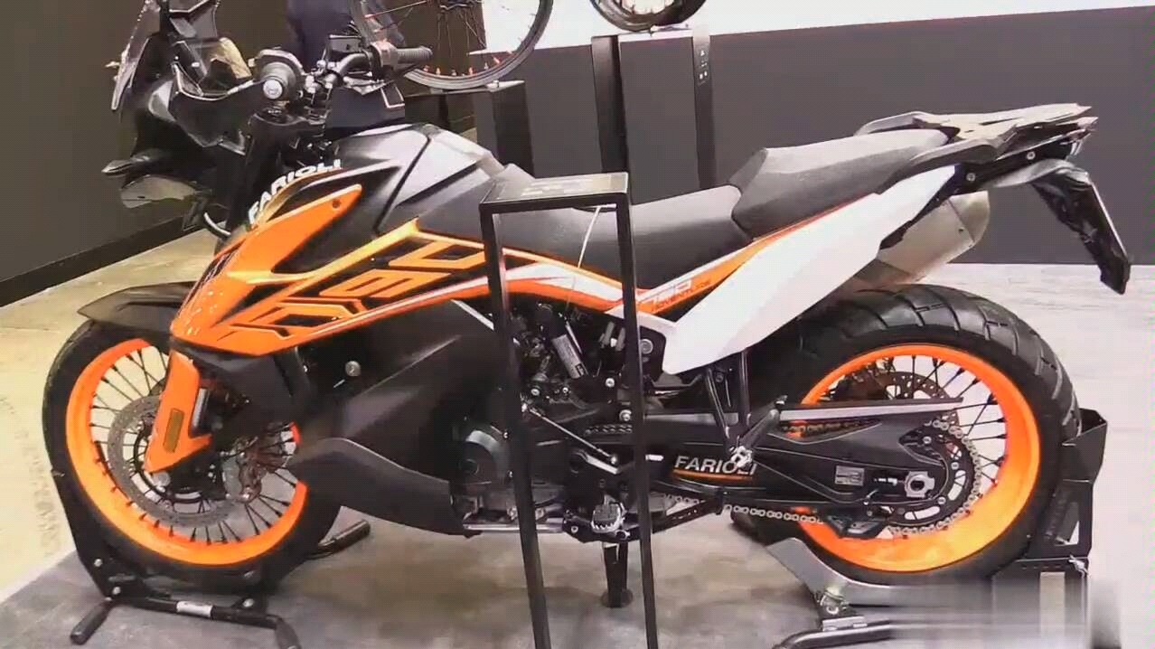 2020 ktm 790 adventure with alpina wheels