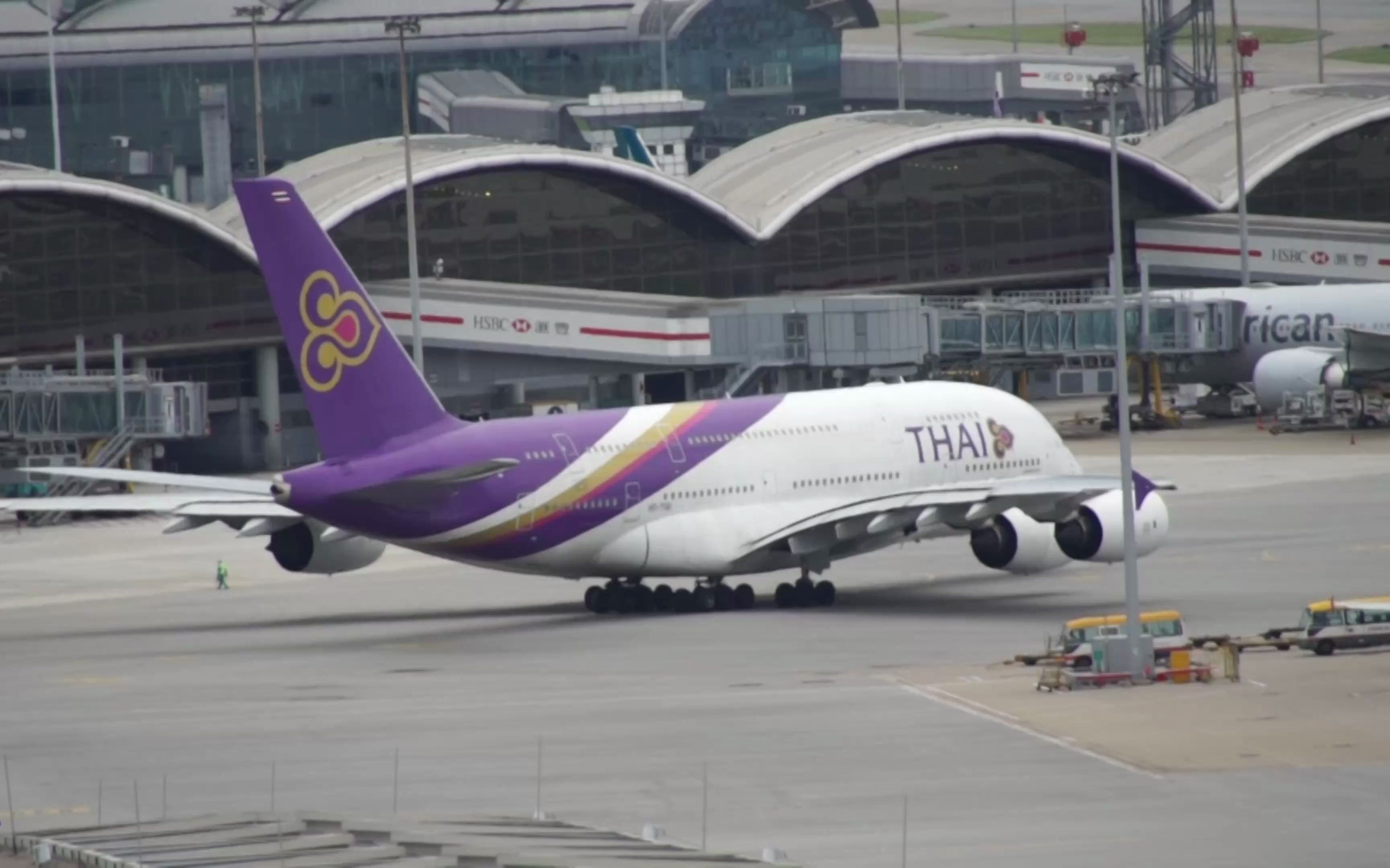 泰国国际航空 (Thai Airways International)  空中客车A380  HSTUD  (Airbus A380 )哔哩哔哩bilibili