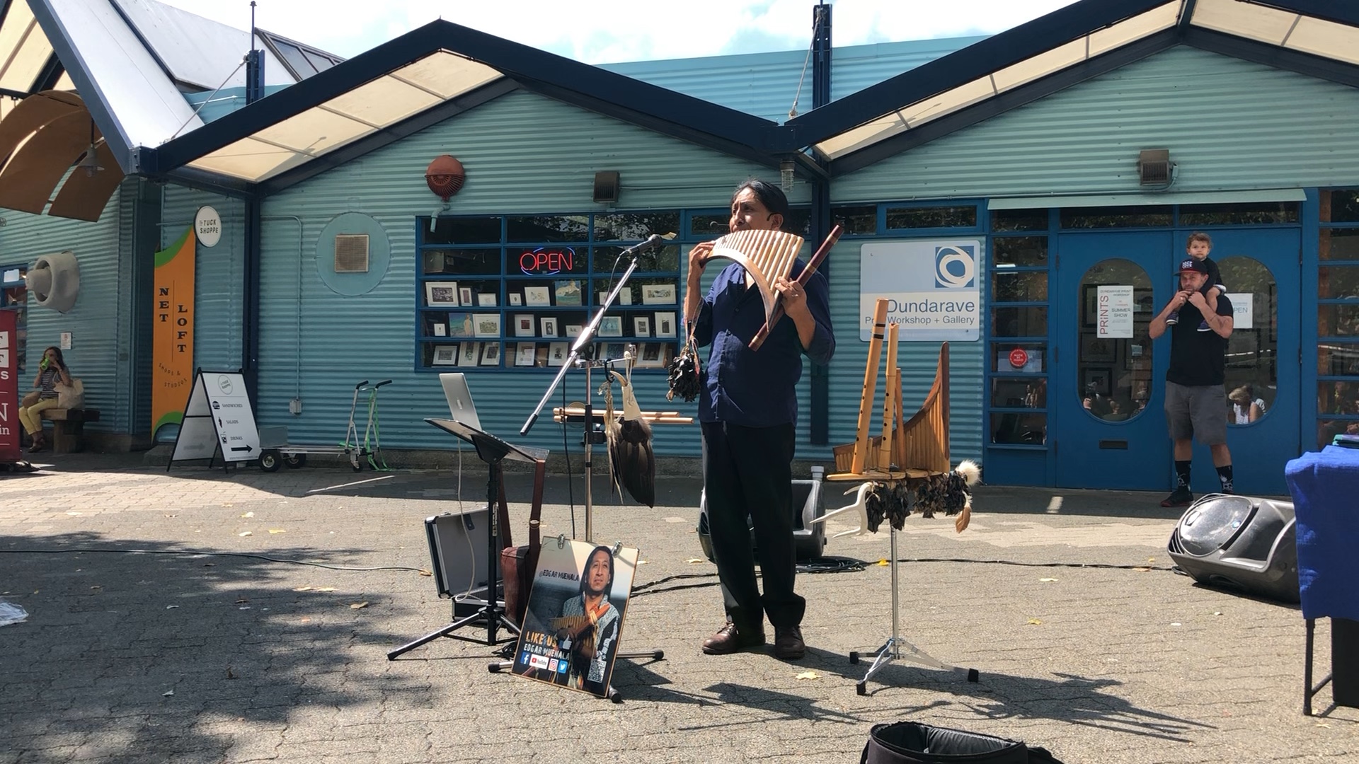 印第安传统乐器街头表演 —edgar muenala